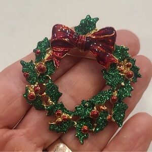 Festive Christmas Wreath Brooch